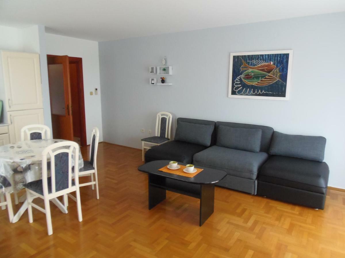 Apartment Dora Pula Exterior foto