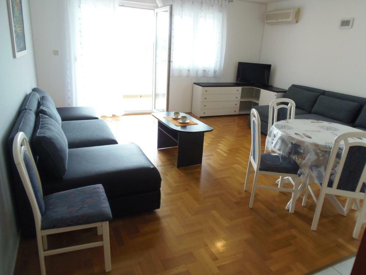 Apartment Dora Pula Exterior foto