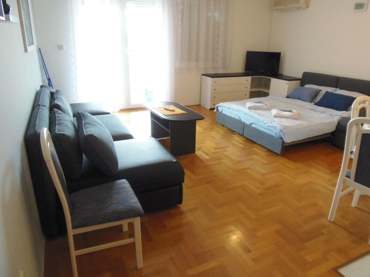 Apartment Dora Pula Exterior foto